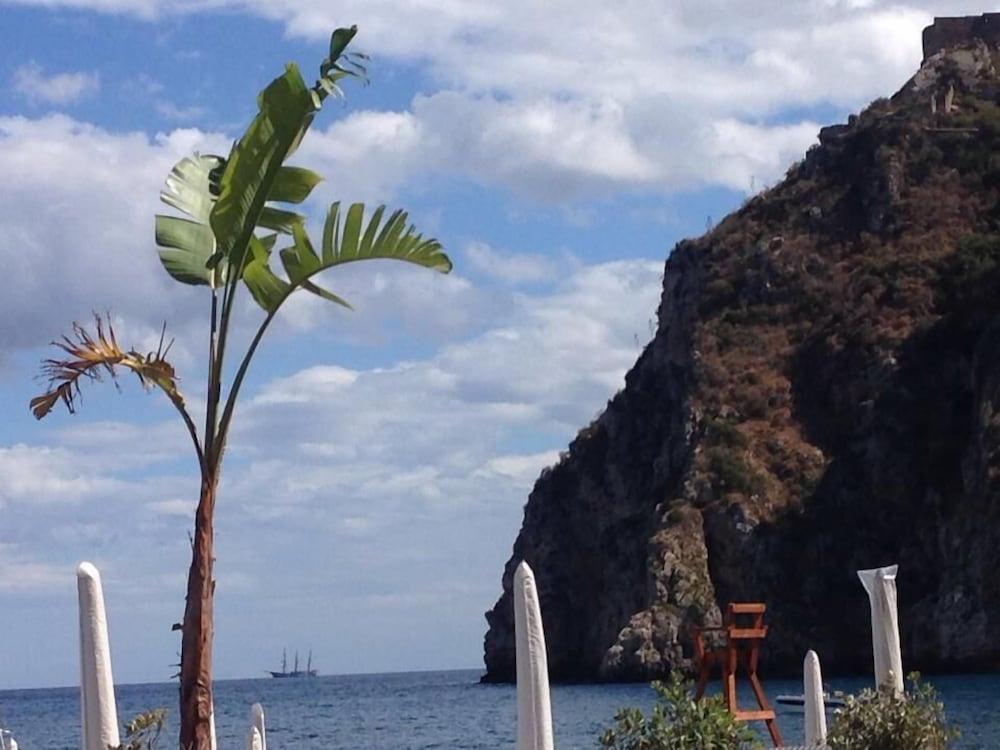Elihotel SantʼAlessio Siculo Exterior foto