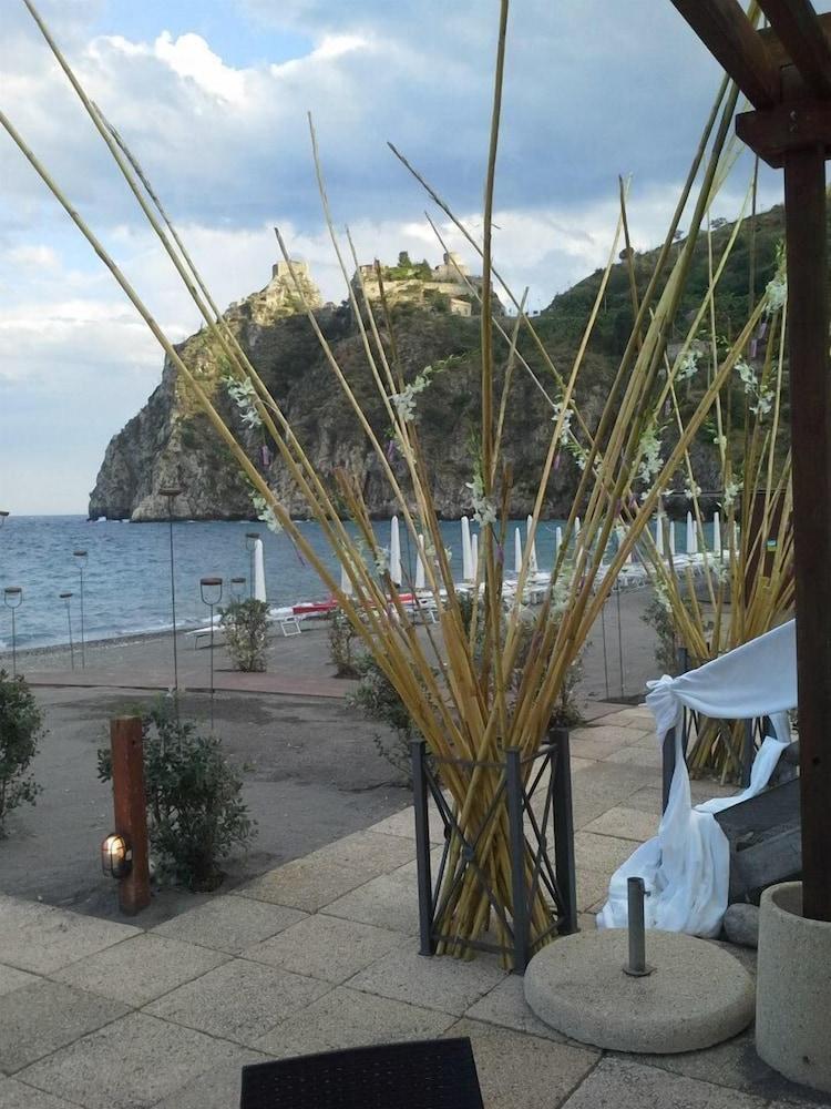 Elihotel SantʼAlessio Siculo Exterior foto