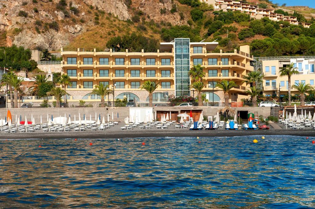 Elihotel SantʼAlessio Siculo Exterior foto
