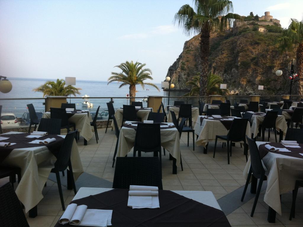 Elihotel SantʼAlessio Siculo Exterior foto