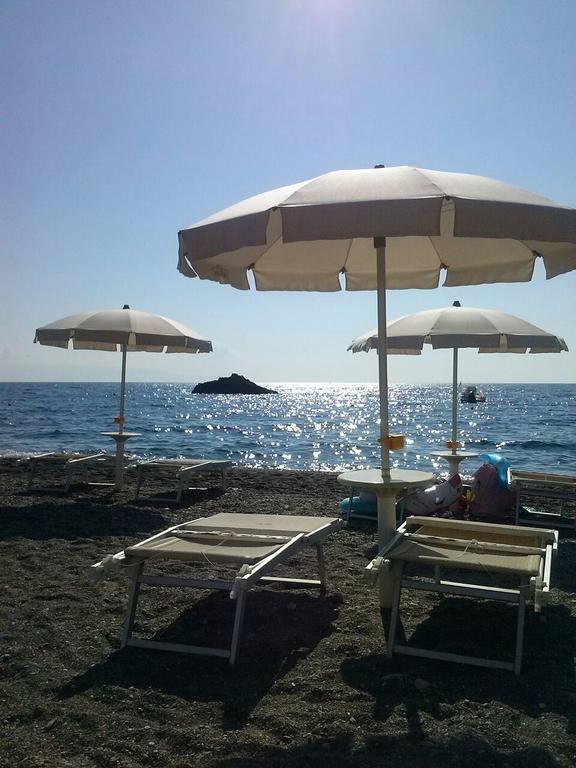 Elihotel SantʼAlessio Siculo Exterior foto