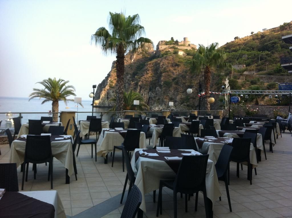 Elihotel SantʼAlessio Siculo Exterior foto